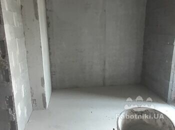 Потрібно оштукатурити 1-кім. Квартиру і зробити перегородки під двері