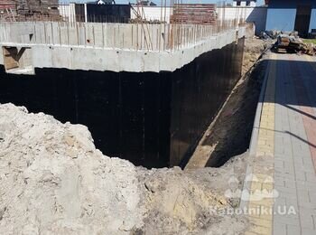 С.Погребы. наклеить экструдер на цоколь- 90 м.2
