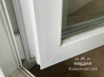 Відремонтувати пластикову раму на дверях