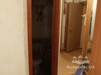 Дрібний ремонт, поклейка шпалер на стіни та стею 1 кімн квартира