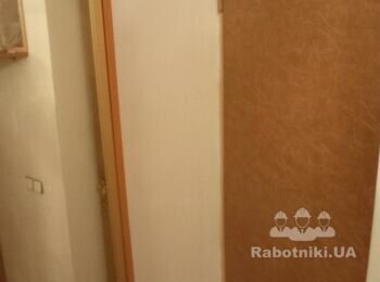 Дрібний ремонт, поклейка шпалер на стіни та стею 1 кімн квартира