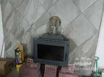 Облицовка кирпичом каминной топки