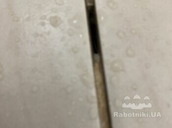 Заміна плитки на підлозі в душі і можливі пов'язані з цим роботи.