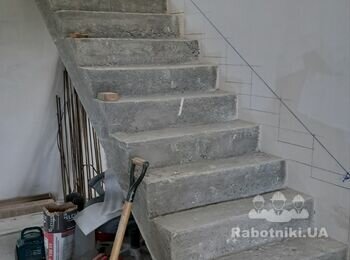 Демонтаж бетонной лестницы
