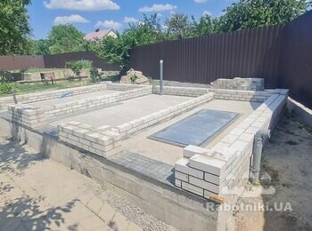Побудувати сарай - стіни та кришу з силікатної цегли