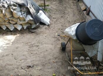 Укладання тротуарної плитки , приблизно 90м2.