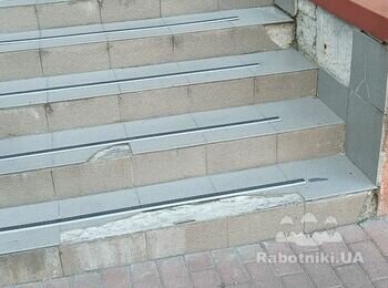 Ремонт плитки входной группы в подъезд