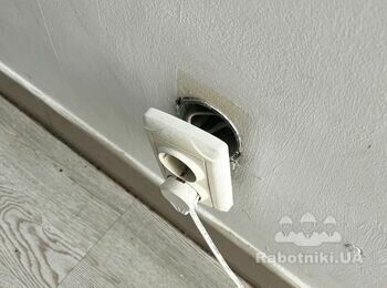 Зремонтувати одвірок та резетку