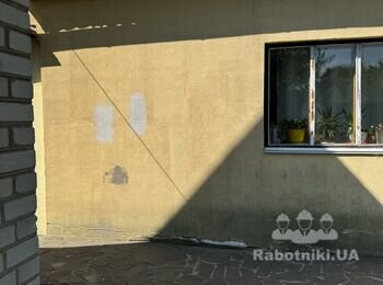 Потрібно пофарбувати фасад
