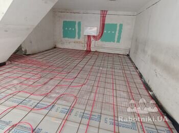 Влаштування стяжки з готової бетоної суміші близько 800 м2