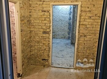 Цементно- песчаная штукатурка стен