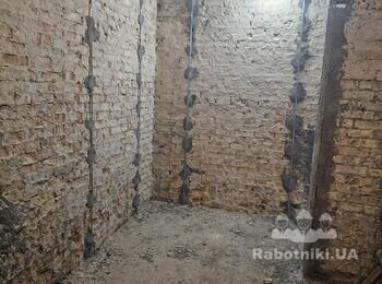 Цементно- песчаная штукатурка стен