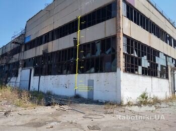 Обшивка 2500м2, фасаду виробничої будівлі профнастилом