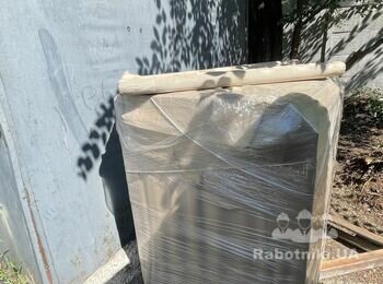 Перенести металлический ящик на 50м