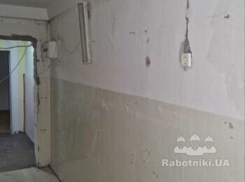 Монтаж вінілових стінових панелей