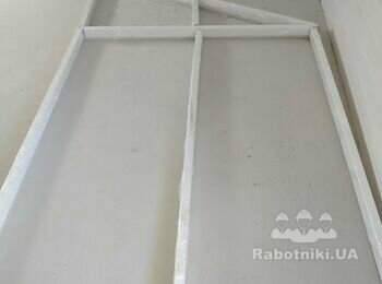 Встановити дерев'яні рами в пройоми