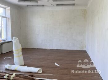 Шпаклівка стін.Поклейка шпалер.