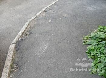 Ремонт асфальту на прибудинковій території