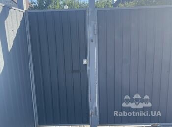 Розкопка, підьом, та укріплення просівших воріт