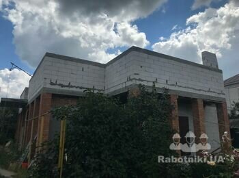 Зведення мансардного даху