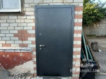 Изготовить и установить козырек