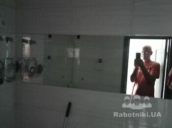Перекласти в санвузлі 4 квадрата плитки