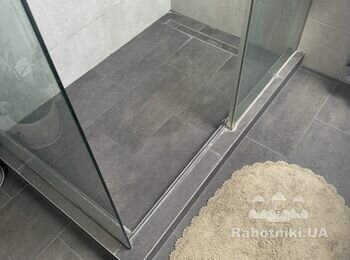 Треба встановити перегородку в душ