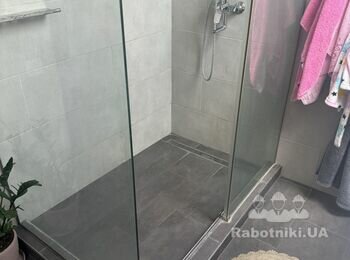 Треба встановити перегородку в душ