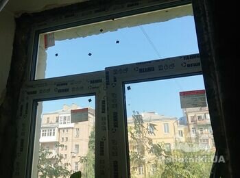 Откосы поштукатурить покрасить 3 окна