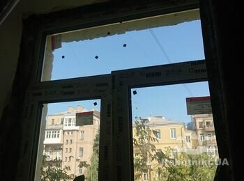 Откосы поштукатурить покрасить 3 окна