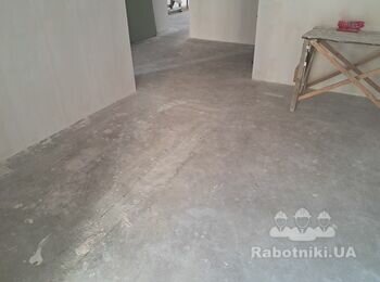Покласти плитку в коридорі та кухні