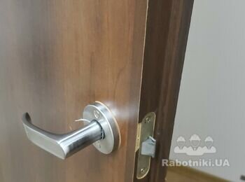 Установка ручек в межкомнатные двери (4 шт.)