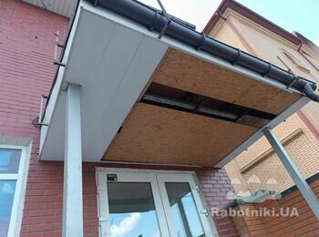Обшивка стелі пластиковою вагонкою