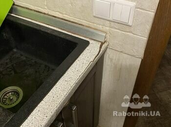 Заміна столешні і врізка варильної поверхні та раковини у кухні