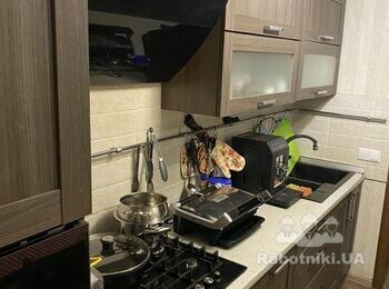 Заміна столешні і врізка варильної поверхні та раковини у кухні