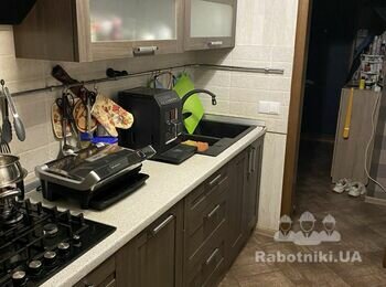 Заміна столешні і врізка варильної поверхні та раковини у кухні