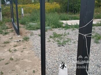 Откатные ворота без автоматики и калитка
