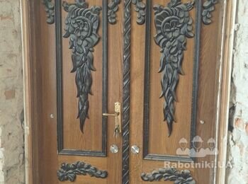 Реставрація дерев'яних дверей. 12 шт.