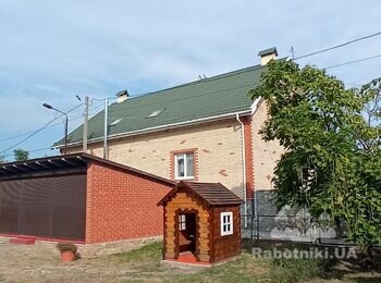 Заміна старого водостоку на приватному будинку