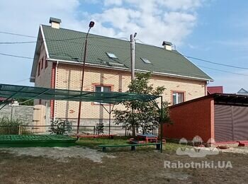 Заміна старого водостоку на приватному будинку