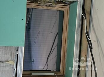 Утеплення мансардних вікон