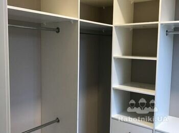 Виготовлення меблів для гардеробної кімнати