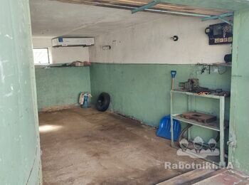 Косметичний ремонт гаража 18 кв. м.