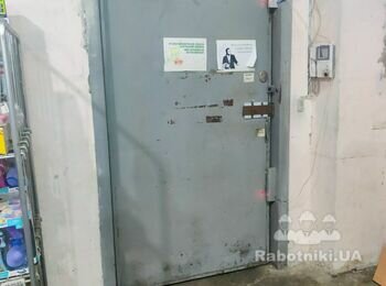 Дверний магніт (зірвана різьба кріплення)