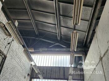 Перекриття приміщення яке знаходиться всередині ангару