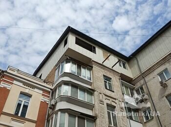 Общить банкон профнастилом = Альпинист + сварщик + монтажник