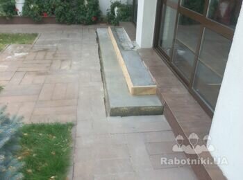 Укладка плитки напольной на террасе 12,5м2 и ступенях 12м2 на ице