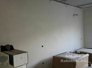 Малярні роботи. (Шпаклювання стін).