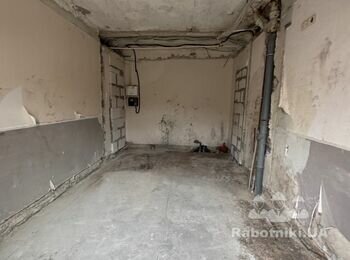 Шукаємо майстра- універсала для ремонту приміщення під магазин