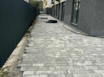 Укладка тротуарной плитки